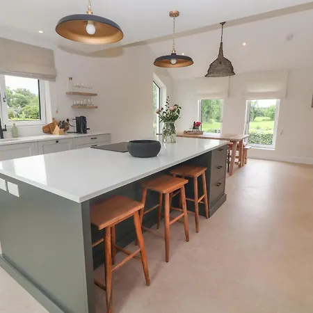 Tatil Evi Shannon Vale Woodford (Connacht)