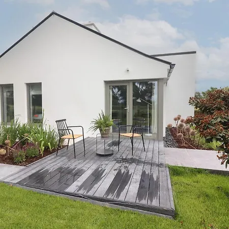 別荘 Shannon Vale Woodford (Connacht)